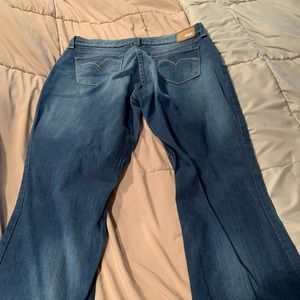 Women’s Levi’s Bold Curve Flare Jeans